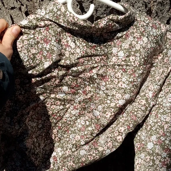 Ralph Lauren medium button down - Picture 7 of 9